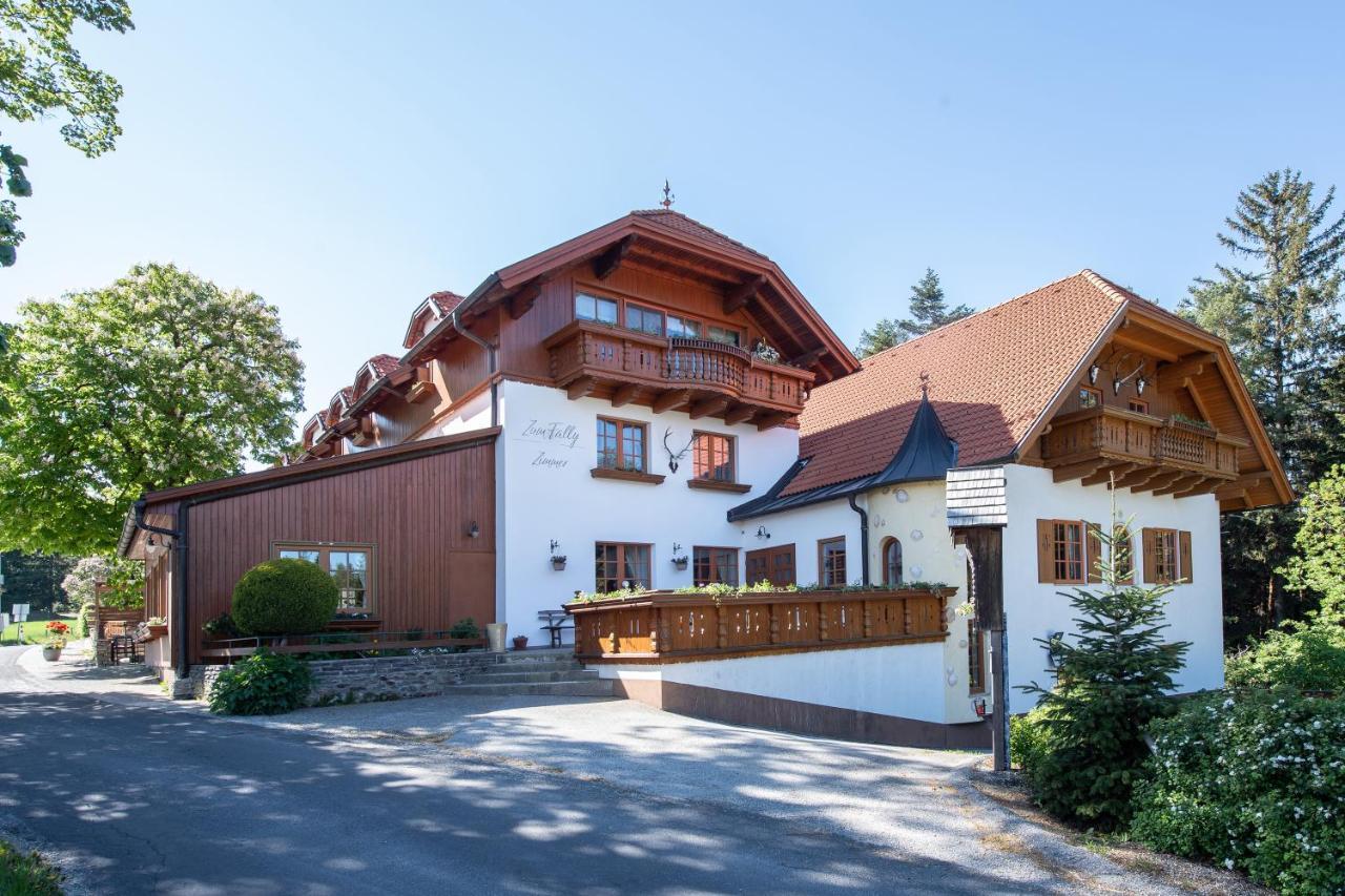 Zum Fally - Landgasthof Кирхберг-ам-Вексель Экстерьер фото